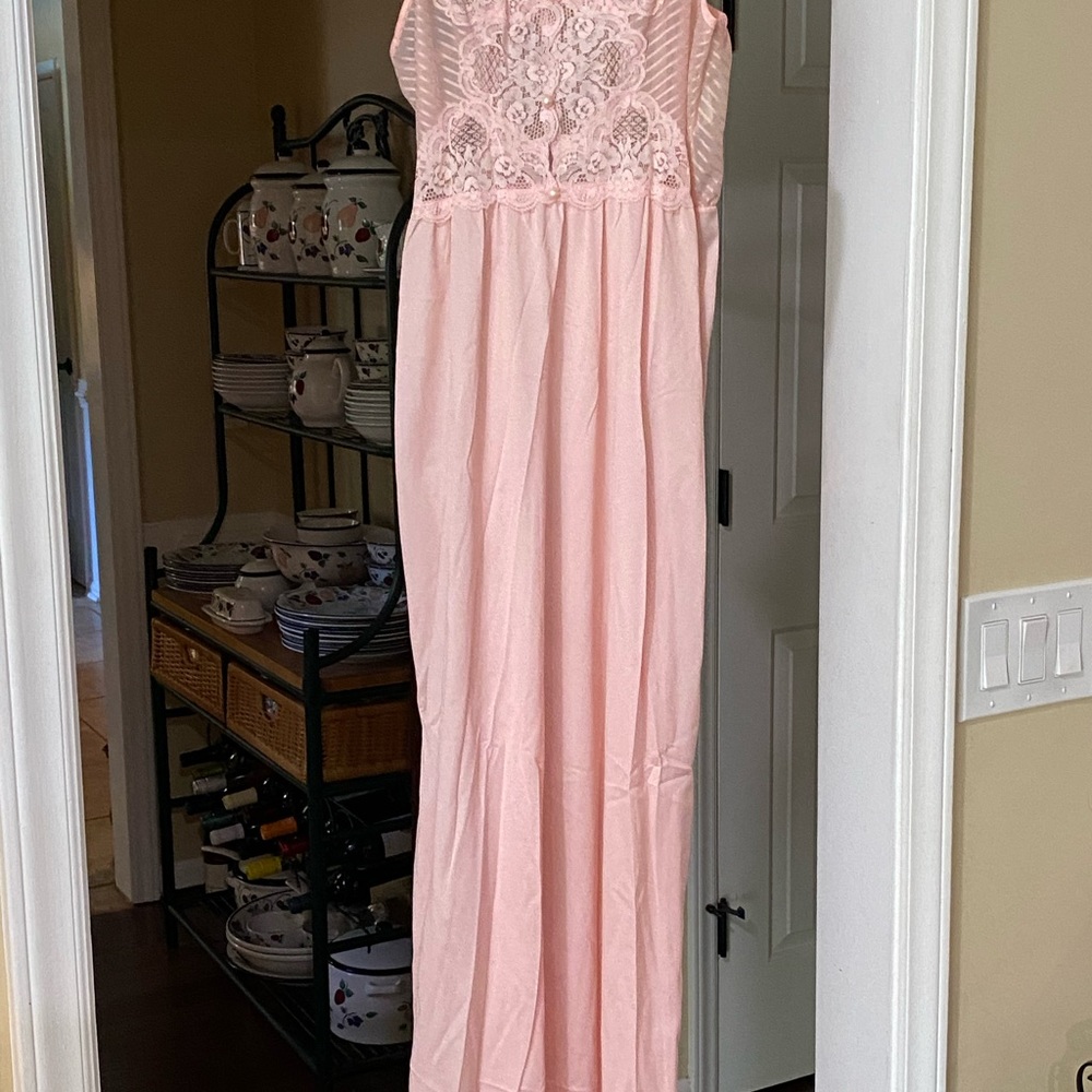 Small Very Pretty Long Pink Nightgown